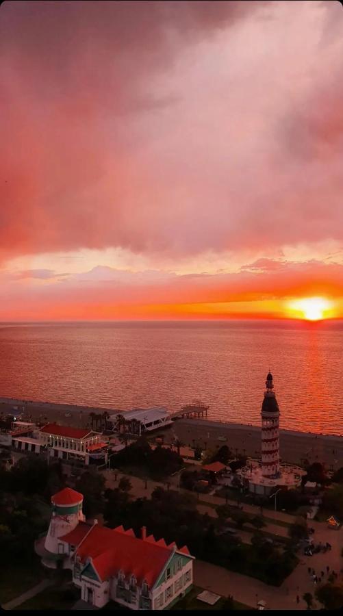 Black Sea Batumi Hotel Orbi City Dış mekan fotoğraf