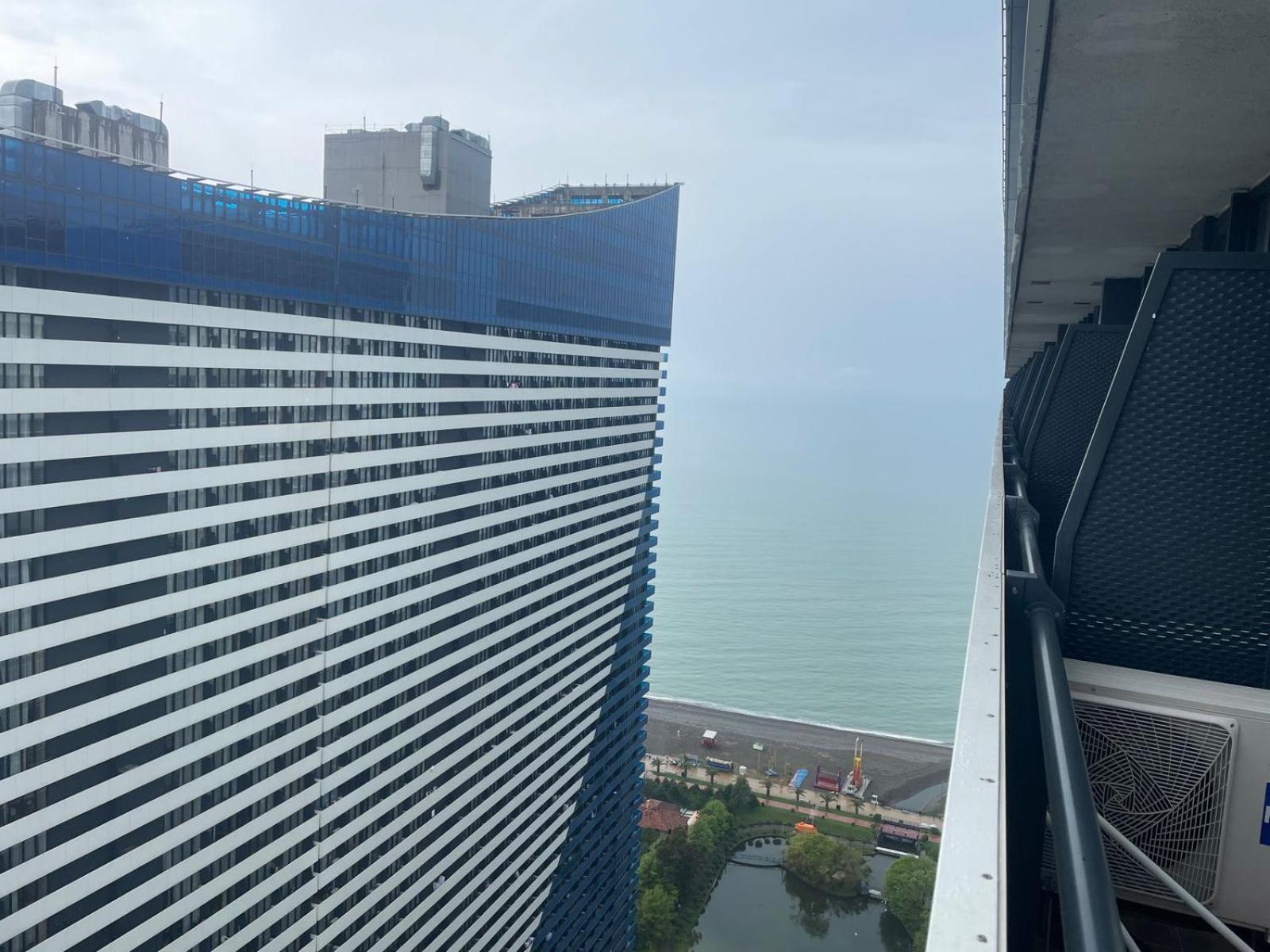 Black Sea Batumi Hotel Orbi City Dış mekan fotoğraf